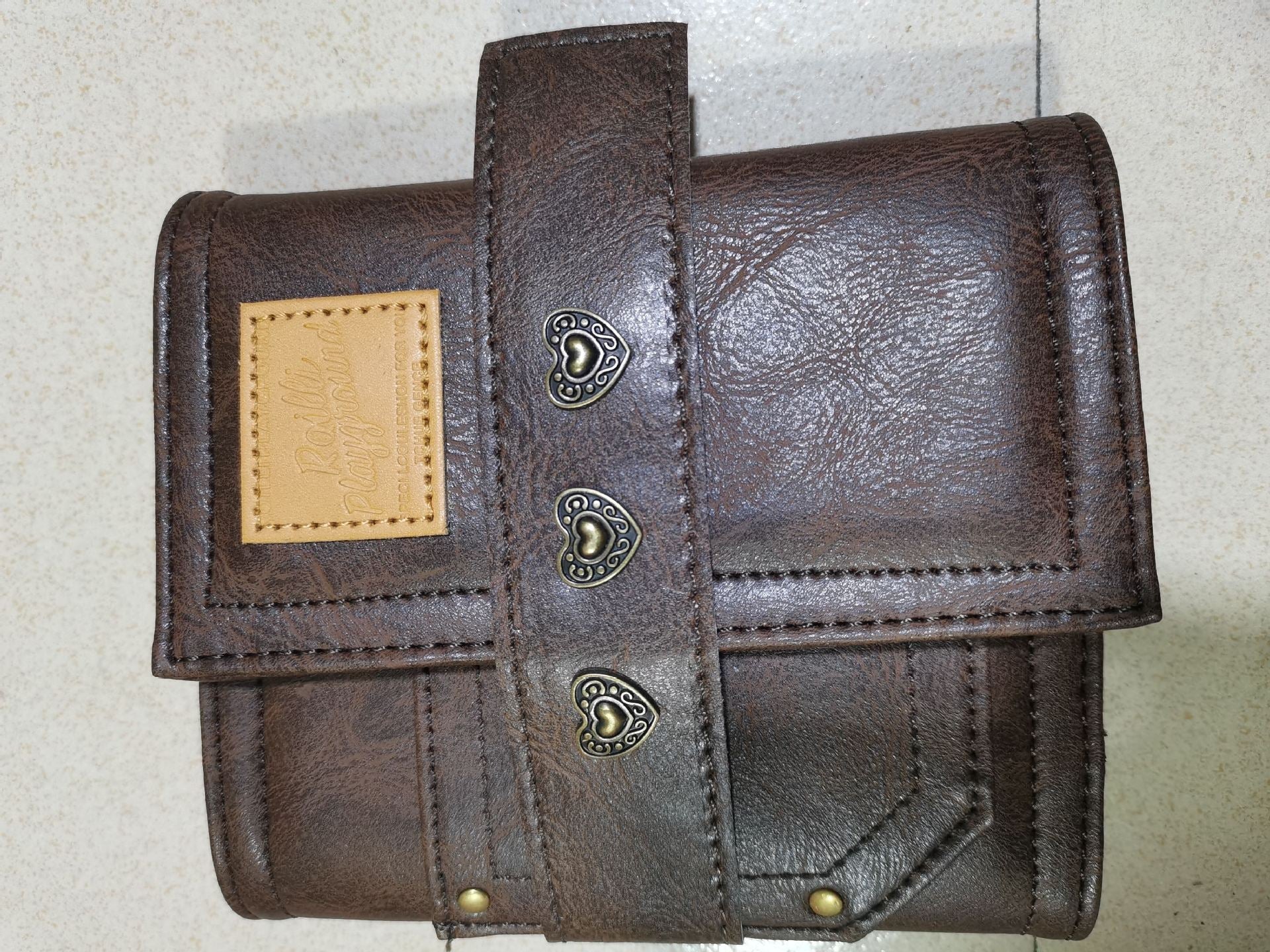 Retro buckle journal size detail